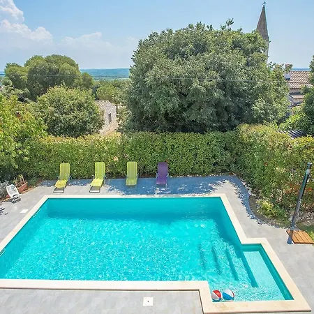 Apartman Holiday Maja Ii *